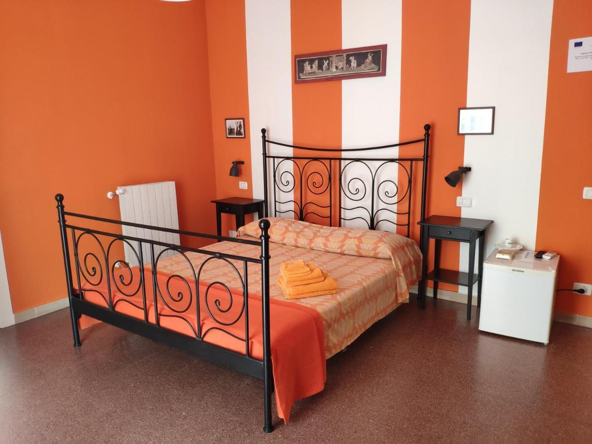 B&B De Angelis Джиноза-Марина Экстерьер фото