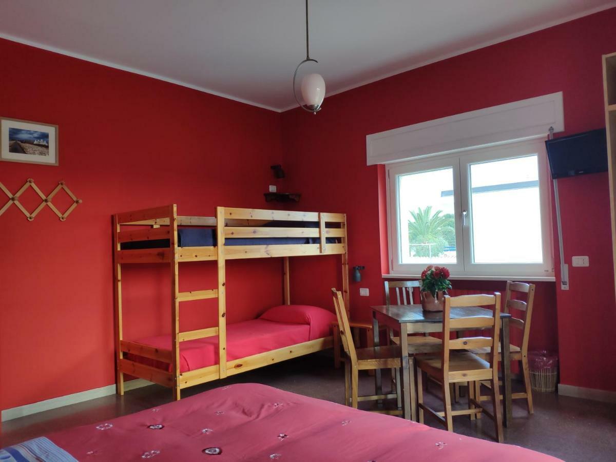 B&B De Angelis Джиноза-Марина Экстерьер фото